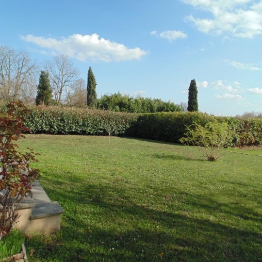  Annonces VILLETTE D ANTHON : Maison / Villa | JOYEUX (01800) | 297 m2 | 1 525 &euro; 