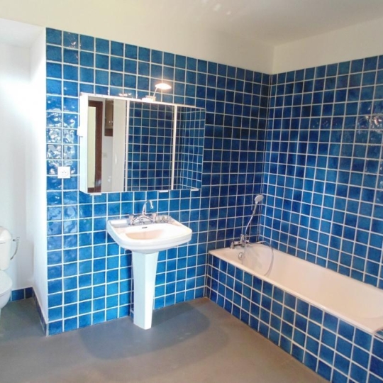  Annonces VILLETTE D ANTHON : Maison / Villa | JOYEUX (01800) | 297 m2 | 1 525 &euro; 
