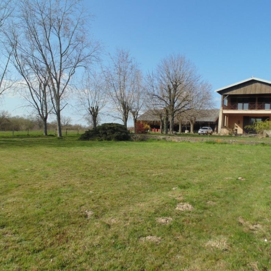  Annonces VILLETTE D ANTHON : Maison / Villa | JOYEUX (01800) | 297 m2 | 1 525 &euro; 