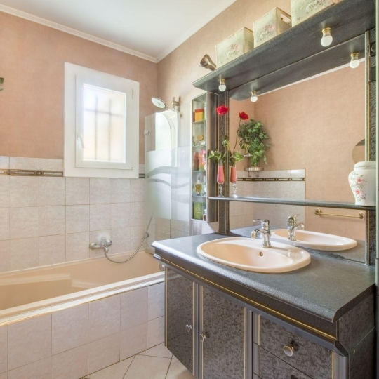  Annonces VILLETTE D ANTHON : Maison / Villa | DAGNEUX (01120) | 154 m2 | 449 000 &euro; 