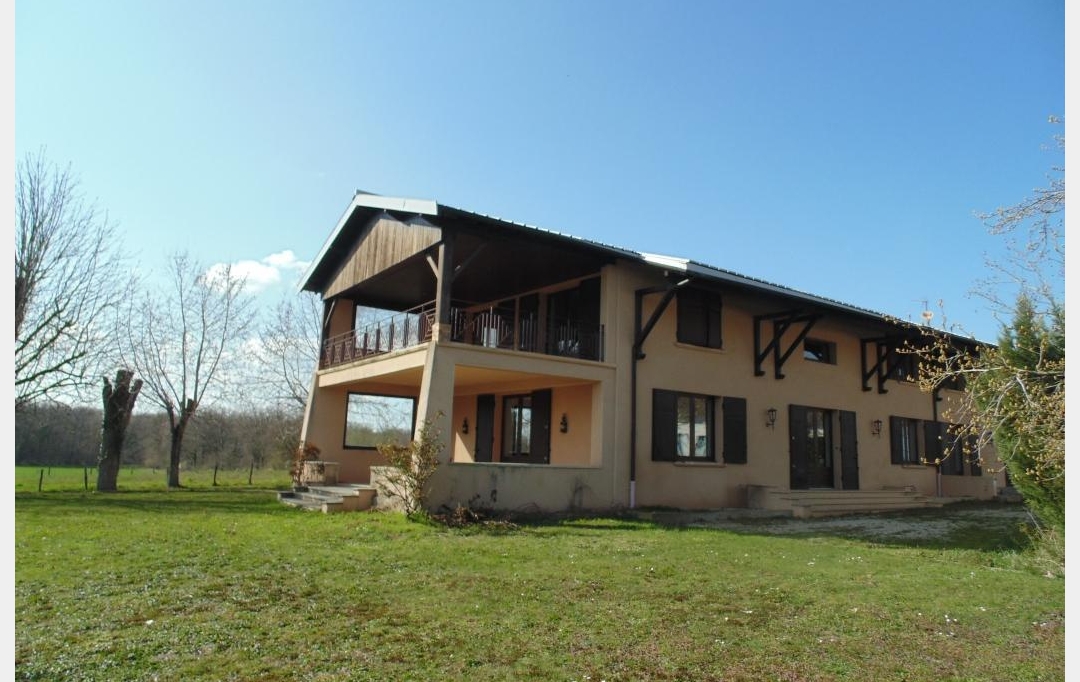 Annonces VILLETTE D ANTHON : Maison / Villa | JOYEUX (01800) | 297 m2 | 1 525 &euro; 