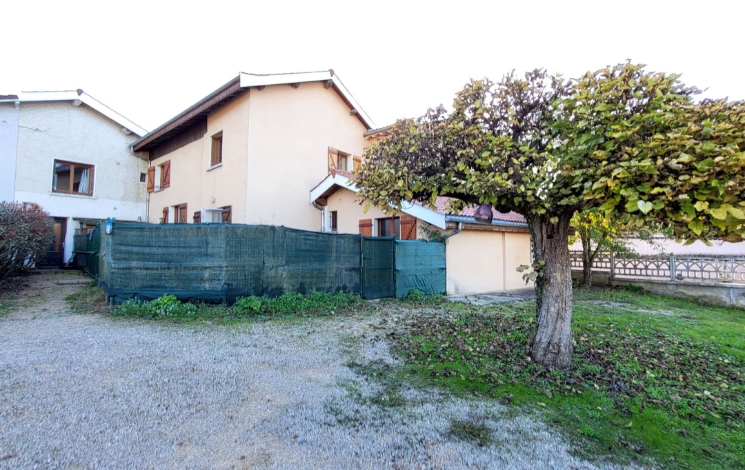 Annonces VILLETTE D ANTHON : Immeuble | SAINT-JEAN-DE-NIOST (01800) | 290 m2 | 525 000 &euro; 