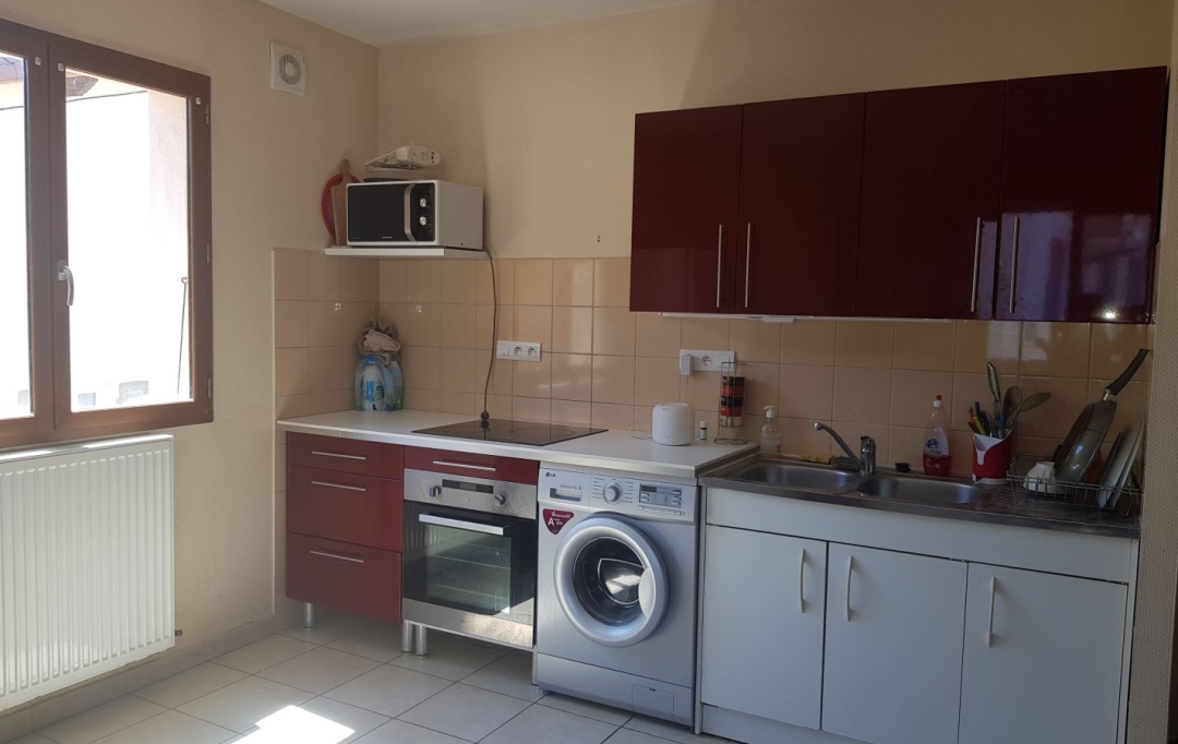 Annonces VILLETTE D ANTHON : Immeuble | SAINT-JEAN-DE-NIOST (01800) | 290 m2 | 525 000 &euro; 