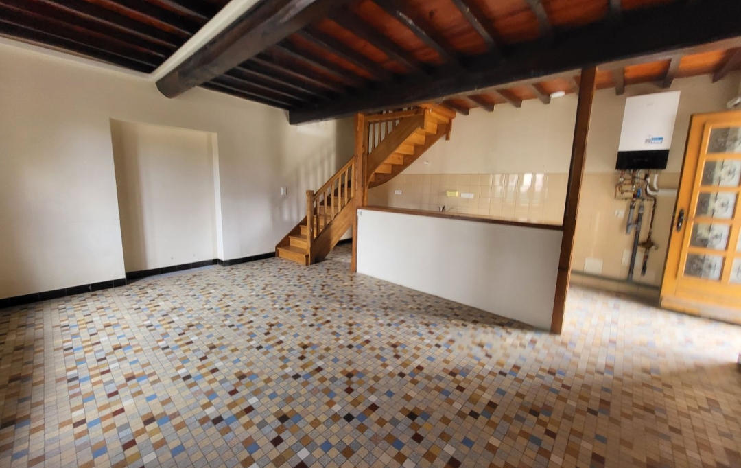 Annonces VILLETTE D ANTHON : Immeuble | SAINT-JEAN-DE-NIOST (01800) | 290 m2 | 525 000 &euro; 