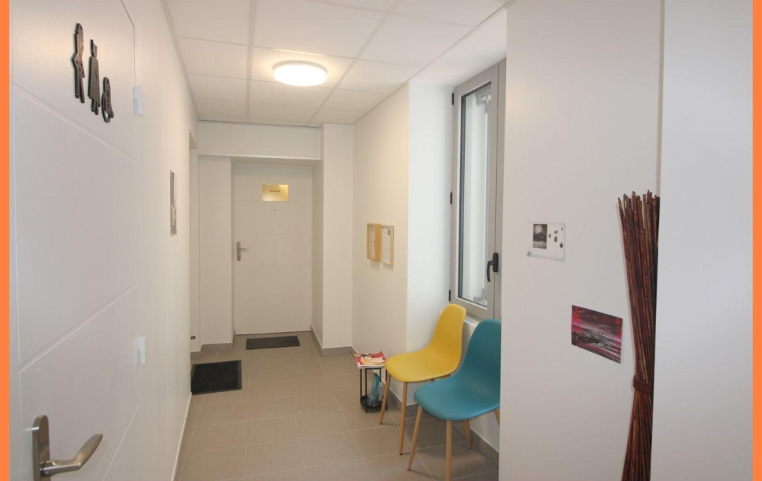 Annonces VILLETTE D ANTHON : Local / Bureau | MONTLUEL (01120) | 29 m2 | 98 000 &euro; 