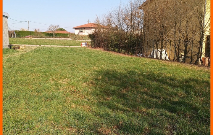 Terrain   PIZAY   130 000 € 