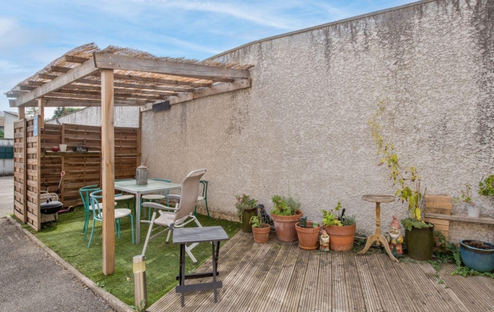 Annonces VILLETTE D ANTHON : Appartement | SAINT-BONNET-DE-MURE (69720) | 43 m2 | 195 000 &euro; 